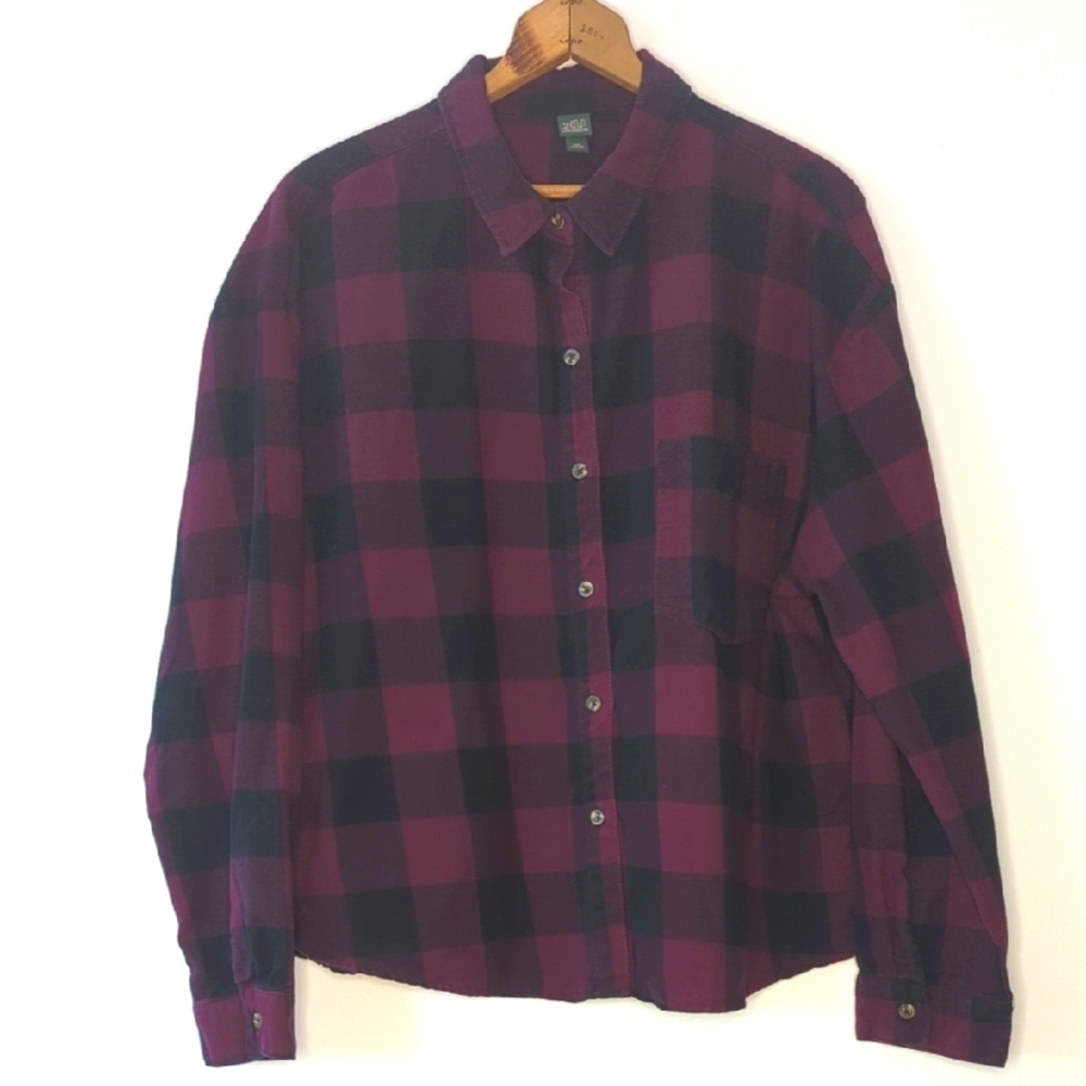 Wild Fable Women's XXL Buffalo Plaid Flannel Button-Up Shirt Maroon and Black